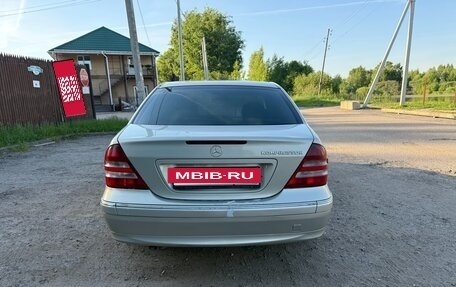 Mercedes-Benz C-Класс, 2006 год, 600 000 рублей, 6 фотография