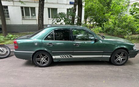 Mercedes-Benz C-Класс, 1994 год, 240 000 рублей, 4 фотография
