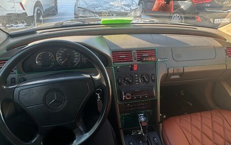 Mercedes-Benz C-Класс, 1994 год, 240 000 рублей, 10 фотография