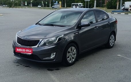KIA Rio III рестайлинг, 2015 год, 930 000 рублей, 2 фотография