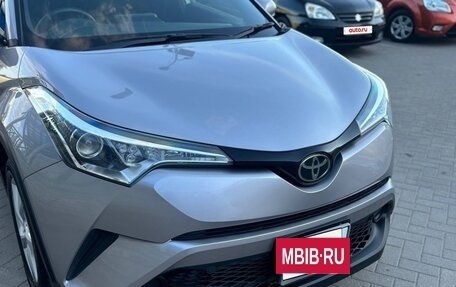 Toyota C-HR I рестайлинг, 2018 год, 1 900 000 рублей, 6 фотография
