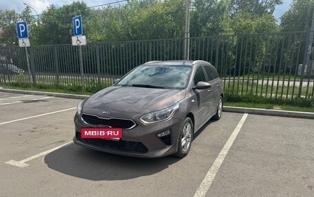 KIA cee'd III, 2019 год, 1 900 000 рублей, 2 фотография