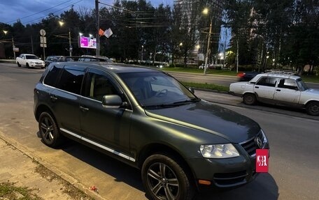 Volkswagen Touareg III, 2004 год, 880 000 рублей, 3 фотография
