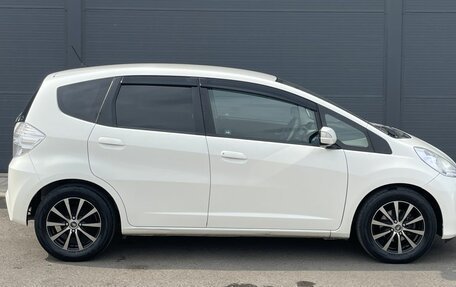 Honda Fit III, 2010 год, 700 000 рублей, 4 фотография