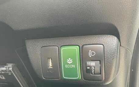 Honda Fit III, 2010 год, 700 000 рублей, 15 фотография