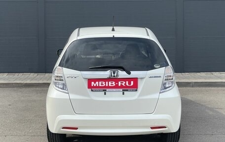 Honda Fit III, 2010 год, 700 000 рублей, 7 фотография