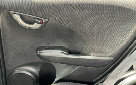Honda Fit III, 2010 год, 700 000 рублей, 20 фотография