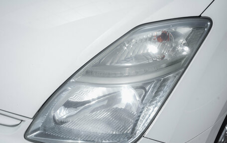 Toyota Prius, 2011 год, 778 000 рублей, 3 фотография