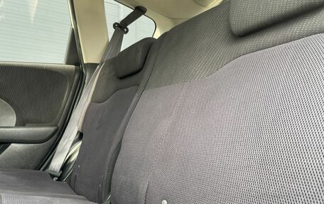 Honda Fit III, 2010 год, 700 000 рублей, 22 фотография