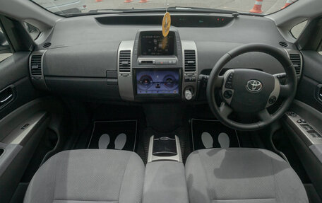 Toyota Prius, 2011 год, 778 000 рублей, 14 фотография