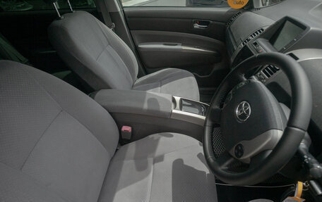 Toyota Prius, 2011 год, 778 000 рублей, 10 фотография