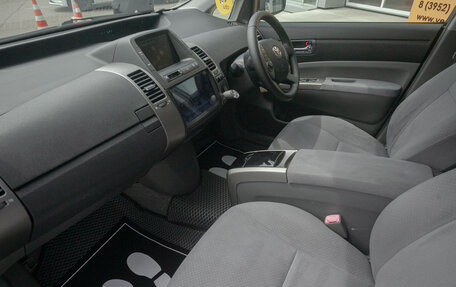 Toyota Prius, 2011 год, 778 000 рублей, 16 фотография