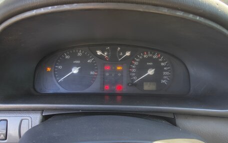 Renault Laguna II, 2001 год, 150 000 рублей, 8 фотография