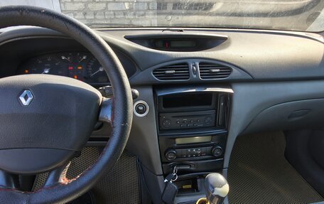 Renault Laguna II, 2001 год, 150 000 рублей, 7 фотография