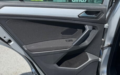 Volkswagen Tiguan II, 2018 год, 2 550 000 рублей, 19 фотография