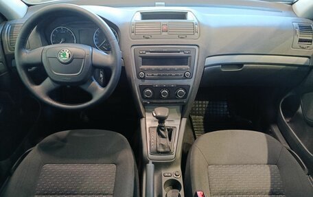 Skoda Octavia, 2011 год, 999 000 рублей, 10 фотография