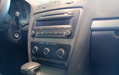 Skoda Octavia, 2011 год, 999 000 рублей, 11 фотография