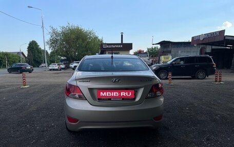Hyundai Solaris II рестайлинг, 2012 год, 570 000 рублей, 4 фотография