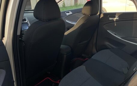 Hyundai Solaris II рестайлинг, 2012 год, 570 000 рублей, 10 фотография
