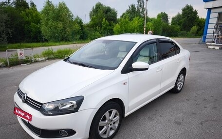 Volkswagen Polo VI (EU Market), 2010 год, 700 000 рублей, 2 фотография