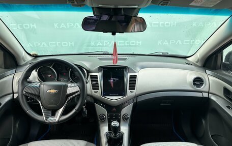 Chevrolet Cruze II, 2010 год, 690 000 рублей, 6 фотография