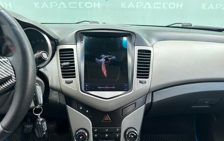 Chevrolet Cruze II, 2010 год, 690 000 рублей, 10 фотография