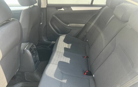 Volkswagen Jetta VI, 2012 год, 995 000 рублей, 21 фотография