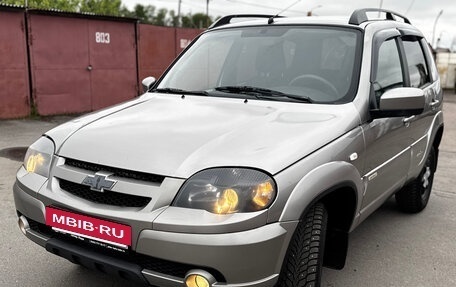 Chevrolet Niva I рестайлинг, 2017 год, 549 000 рублей, 10 фотография