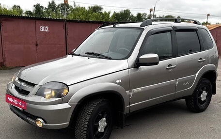 Chevrolet Niva I рестайлинг, 2017 год, 549 000 рублей, 11 фотография