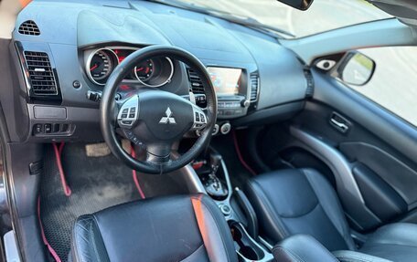 Mitsubishi Outlander III рестайлинг 3, 2008 год, 1 070 000 рублей, 8 фотография