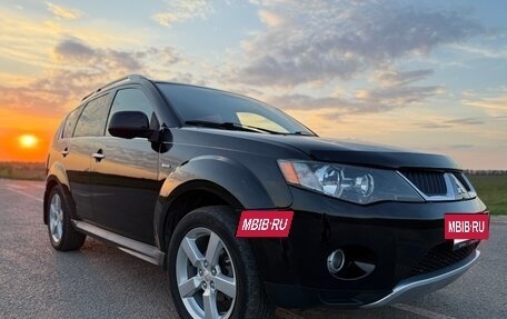 Mitsubishi Outlander III рестайлинг 3, 2008 год, 1 070 000 рублей, 10 фотография