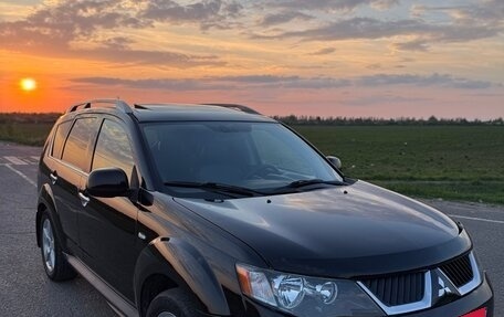 Mitsubishi Outlander III рестайлинг 3, 2008 год, 1 070 000 рублей, 15 фотография