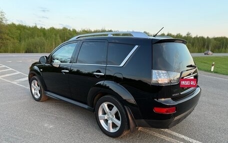 Mitsubishi Outlander III рестайлинг 3, 2008 год, 1 070 000 рублей, 20 фотография