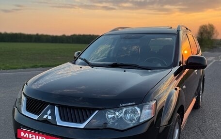 Mitsubishi Outlander III рестайлинг 3, 2008 год, 1 070 000 рублей, 16 фотография