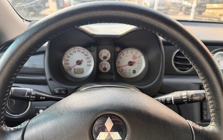 Mitsubishi Outlander III рестайлинг 3, 2006 год, 599 000 рублей, 16 фотография