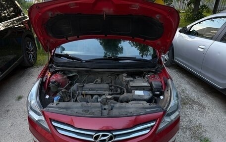 Hyundai Solaris II рестайлинг, 2014 год, 905 000 рублей, 9 фотография