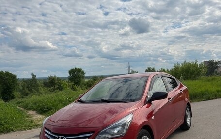 Hyundai Solaris II рестайлинг, 2014 год, 905 000 рублей, 3 фотография