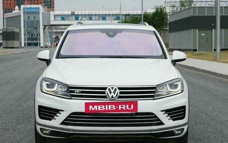 Volkswagen Touareg III, 2015 год, 2 500 000 рублей, 8 фотография