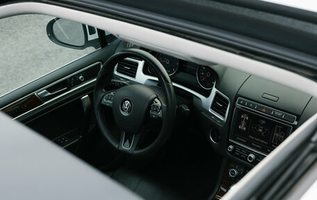 Volkswagen Touareg III, 2015 год, 2 500 000 рублей, 23 фотография