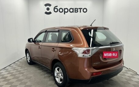 Mitsubishi Outlander III рестайлинг 3, 2012 год, 1 410 000 рублей, 6 фотография