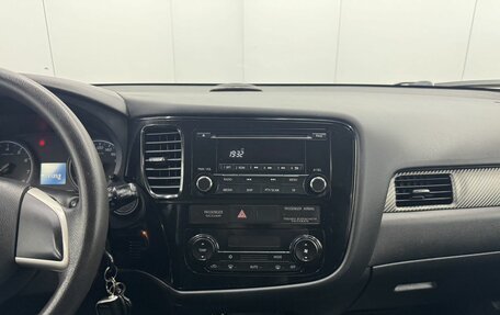 Mitsubishi Outlander III рестайлинг 3, 2012 год, 1 410 000 рублей, 15 фотография