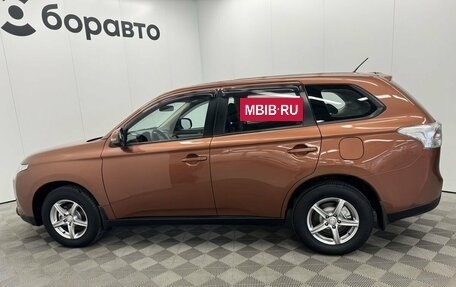 Mitsubishi Outlander III рестайлинг 3, 2012 год, 1 410 000 рублей, 10 фотография