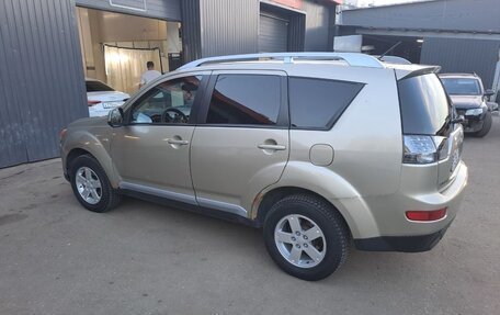 Mitsubishi Outlander III рестайлинг 3, 2008 год, 1 050 000 рублей, 3 фотография