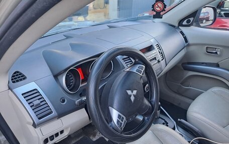 Mitsubishi Outlander III рестайлинг 3, 2008 год, 1 050 000 рублей, 7 фотография