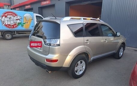 Mitsubishi Outlander III рестайлинг 3, 2008 год, 1 050 000 рублей, 4 фотография