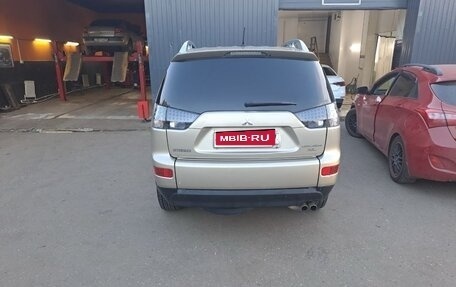 Mitsubishi Outlander III рестайлинг 3, 2008 год, 1 050 000 рублей, 5 фотография