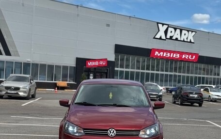 Volkswagen Polo VI (EU Market), 2011 год, 670 000 рублей, 2 фотография