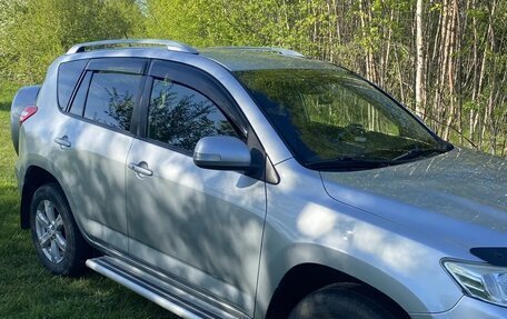 Toyota RAV4, 2011 год, 1 350 000 рублей, 2 фотография