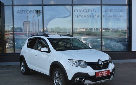Renault Sandero II рестайлинг, 2018 год, 1 277 000 рублей, 3 фотография
