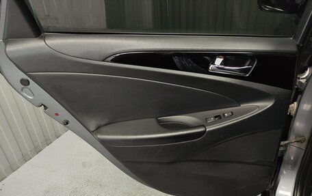 Hyundai Sonata VI, 2012 год, 890 000 рублей, 15 фотография